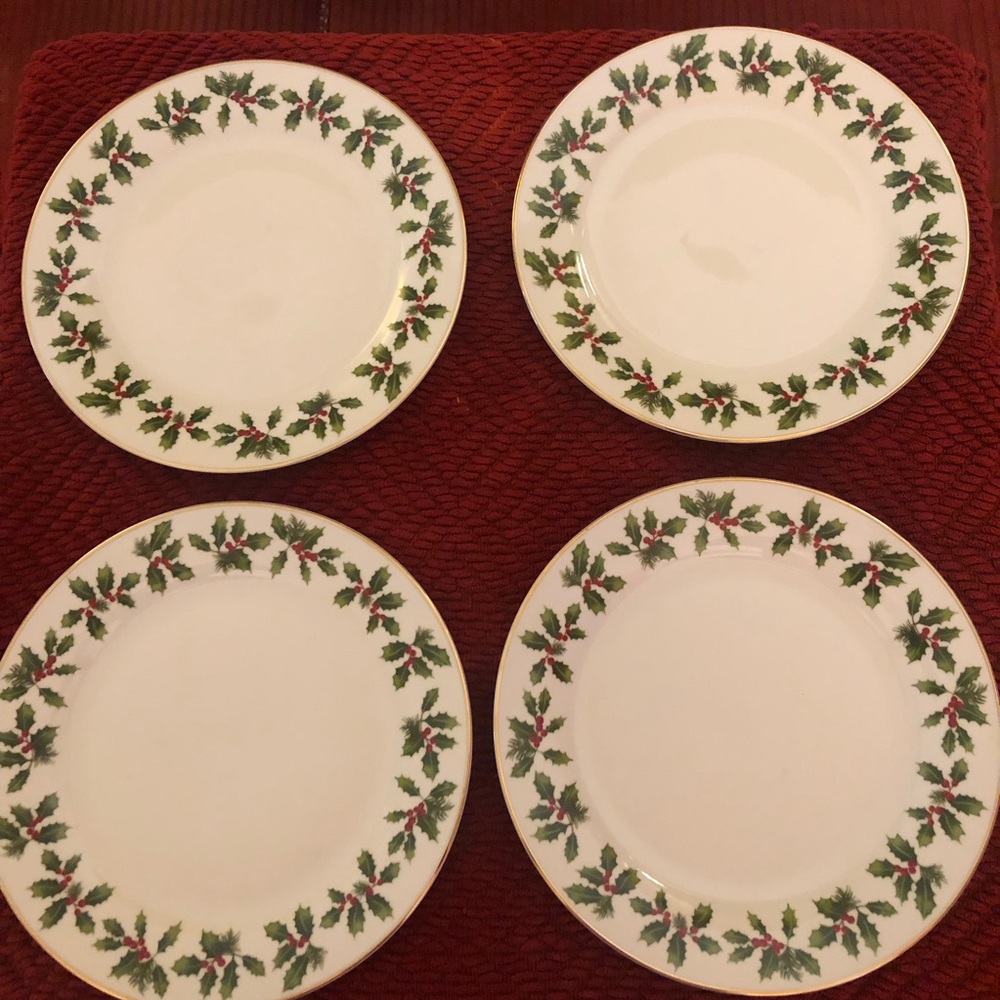 Better Homes & Gardens 2009 Special Edition Holiday Dinner Plate Green/Red Holly